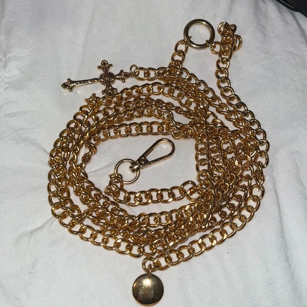 Gold chain belt - Picture 2 of 3